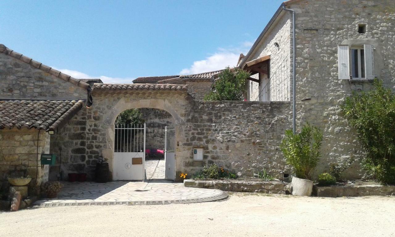 Hotel Les Monteils Grospierres Exterior foto
